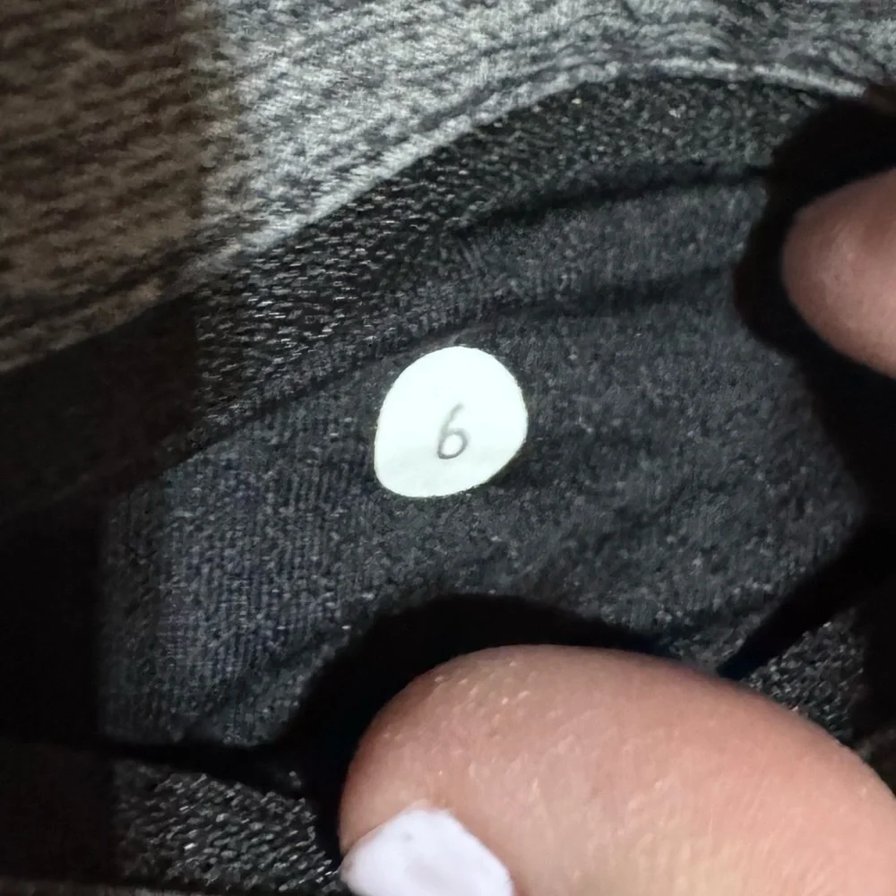 Lululemon Run Inspire crop black blue Size 6 - Picture 4 of 6